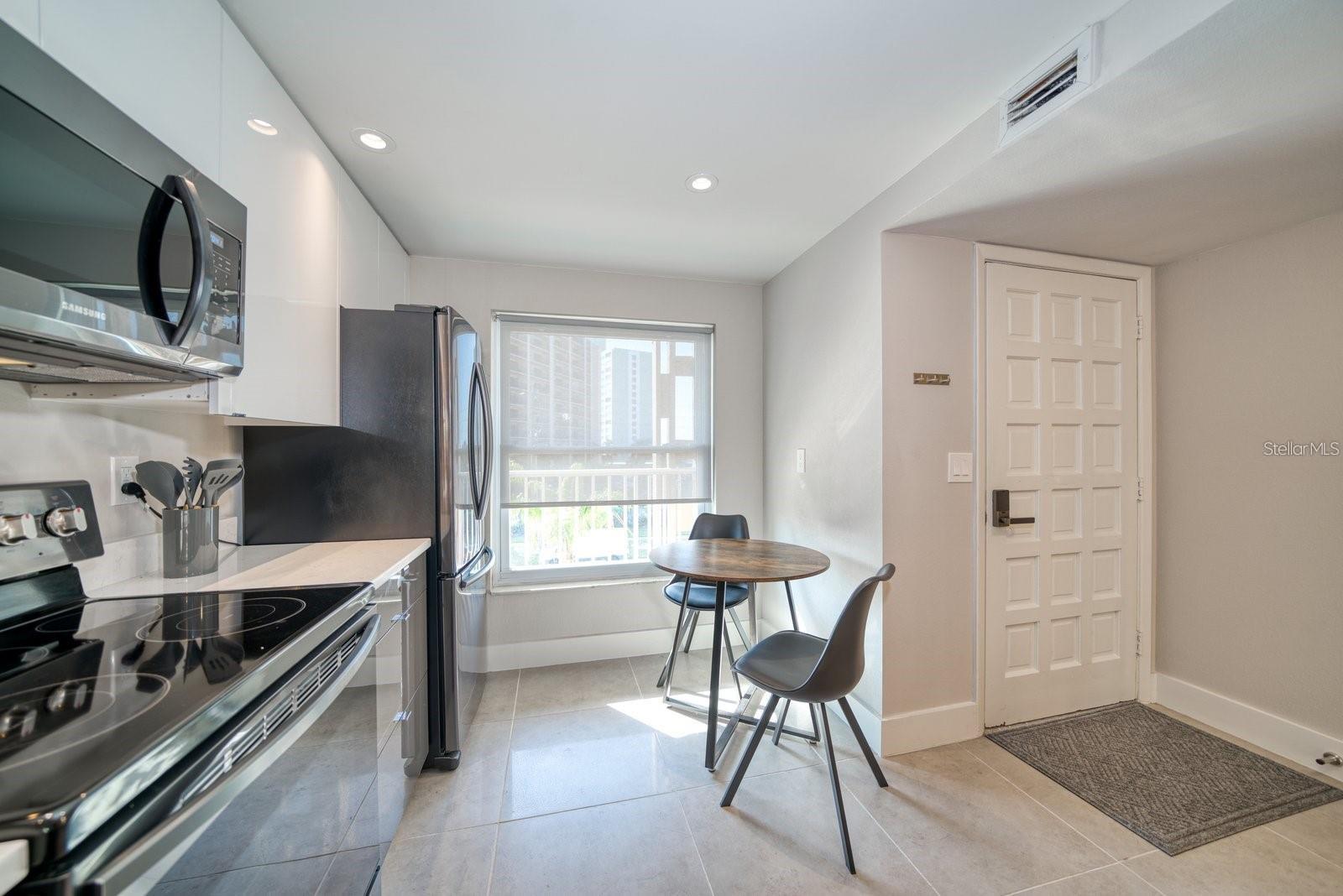 105 ISLAND WAY #132 — photo 4