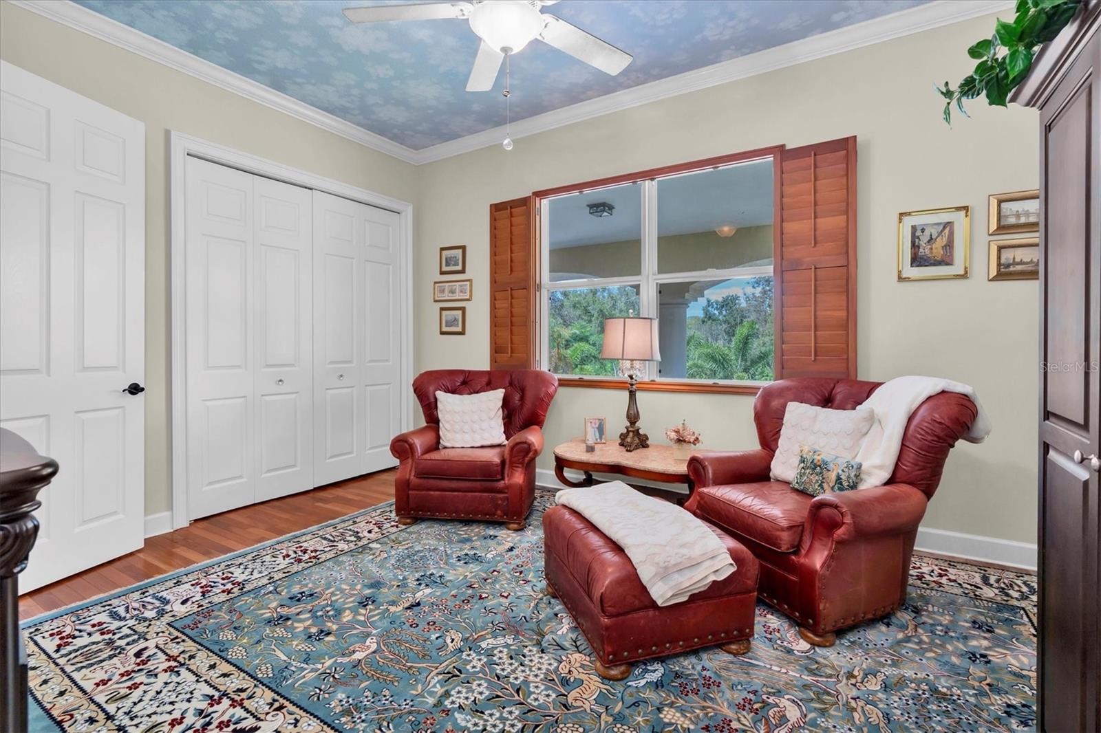 2861 ROEHAMPTON CLOSE — photo 52