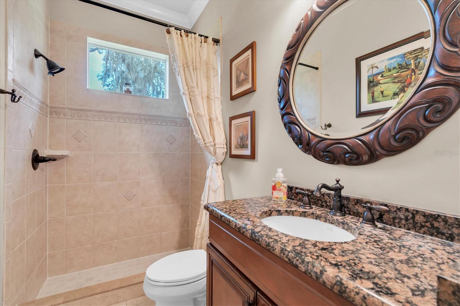 2861 ROEHAMPTON CLOSE — photo 55