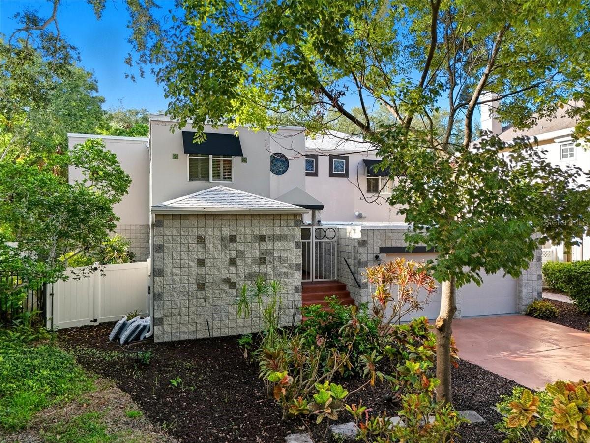 2713 CHAMBRAY LN — photo 60