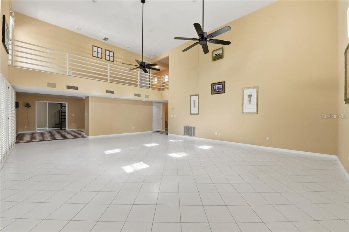 2713 CHAMBRAY LN — photo 8