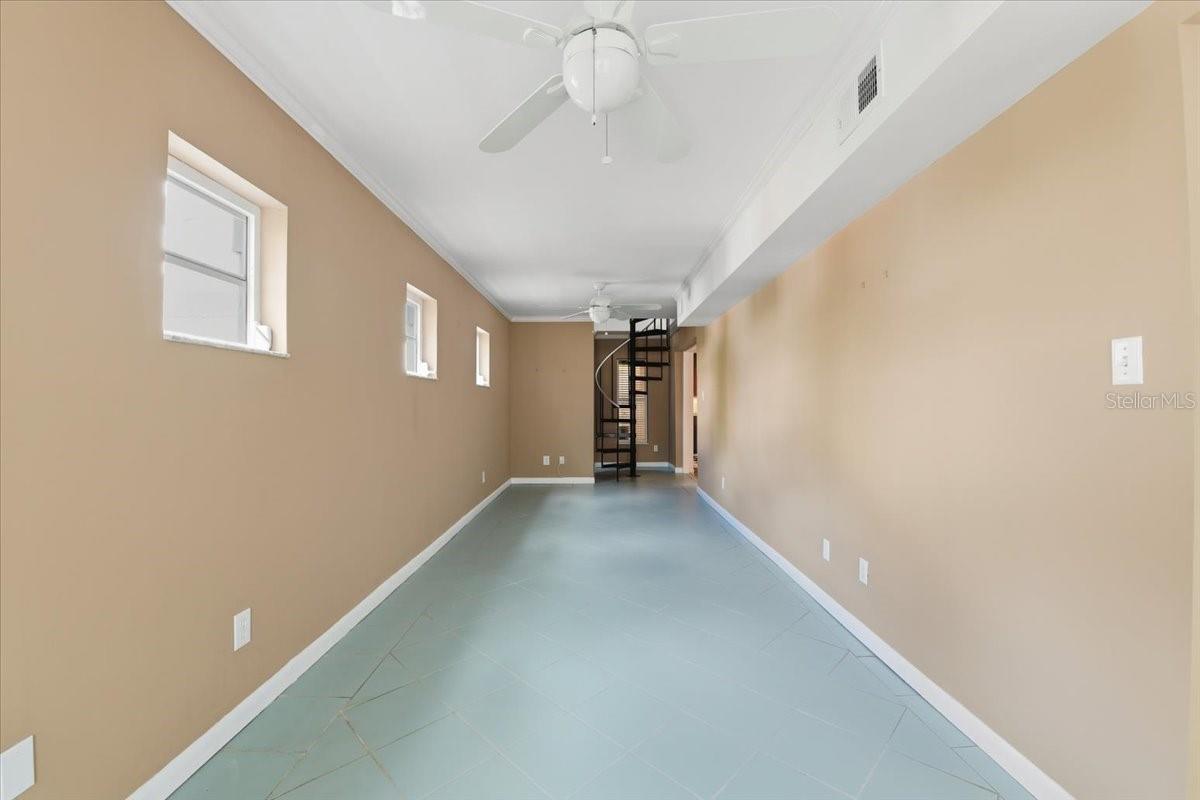 2713 CHAMBRAY LN — photo 38