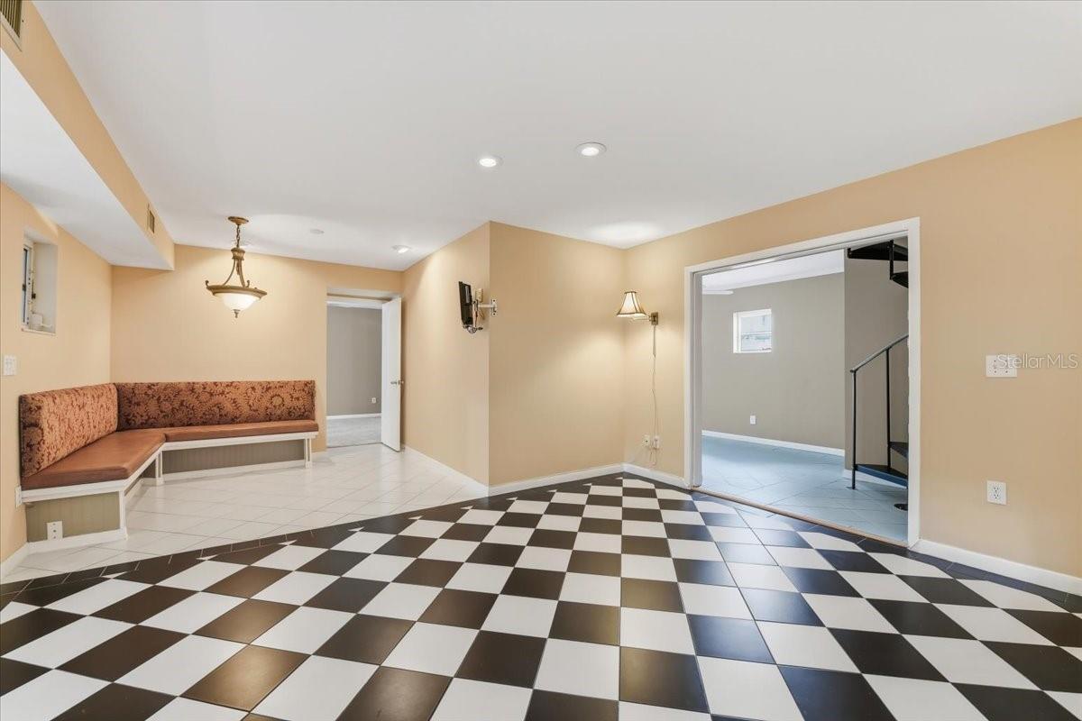 2713 CHAMBRAY LN — photo 11