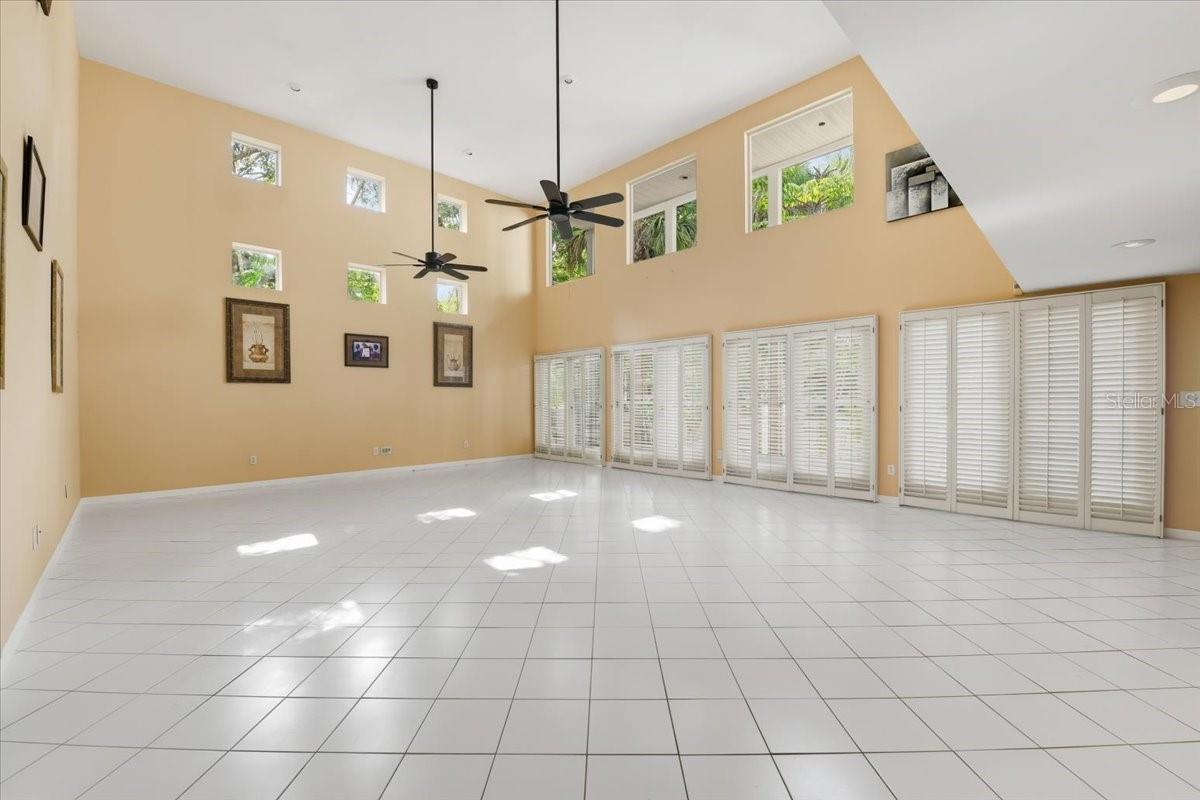 2713 CHAMBRAY LN — photo 7