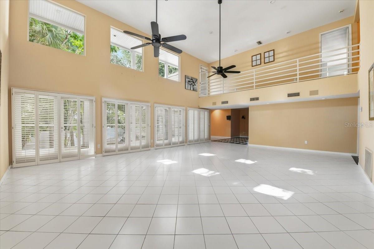 2713 CHAMBRAY LN — photo 10