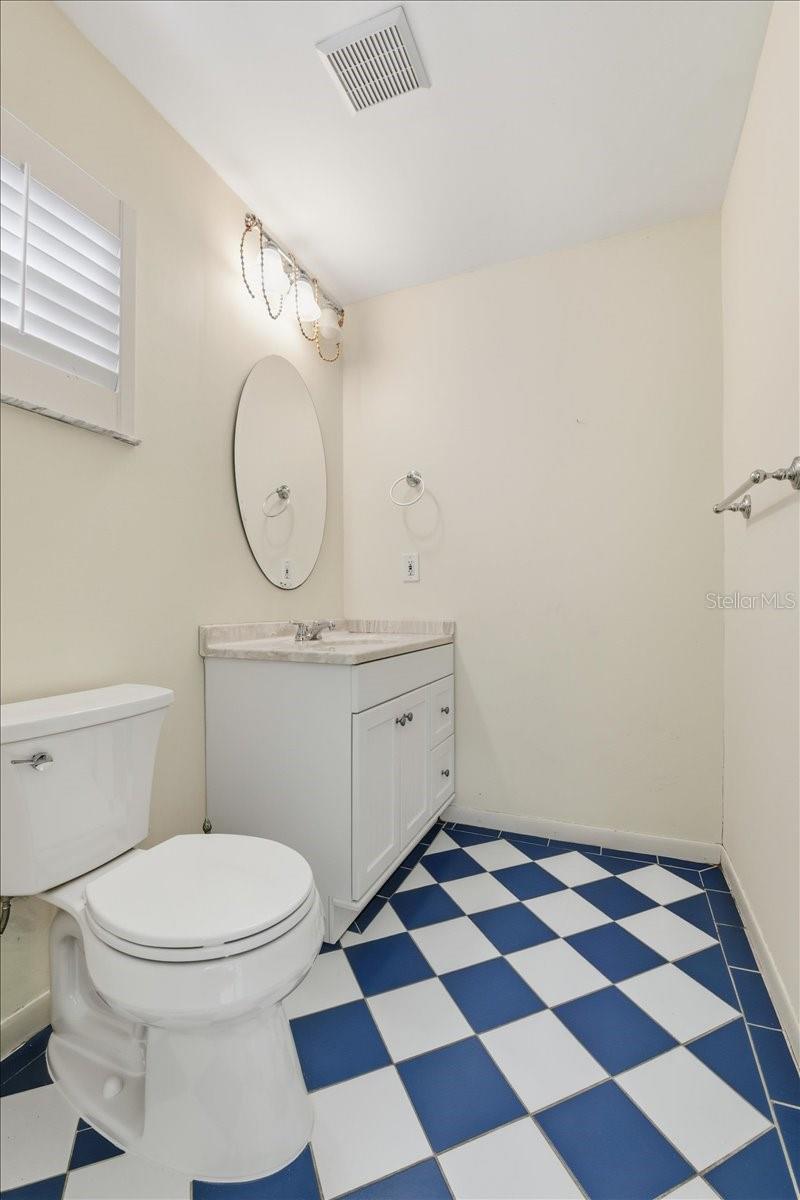 2713 CHAMBRAY LN — photo 31