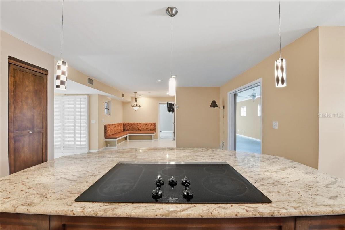 2713 CHAMBRAY LN — photo 20