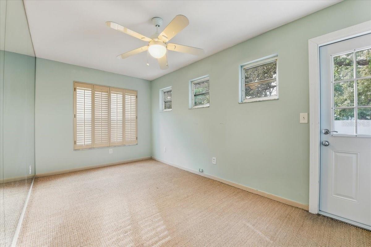 2713 CHAMBRAY LN — photo 23