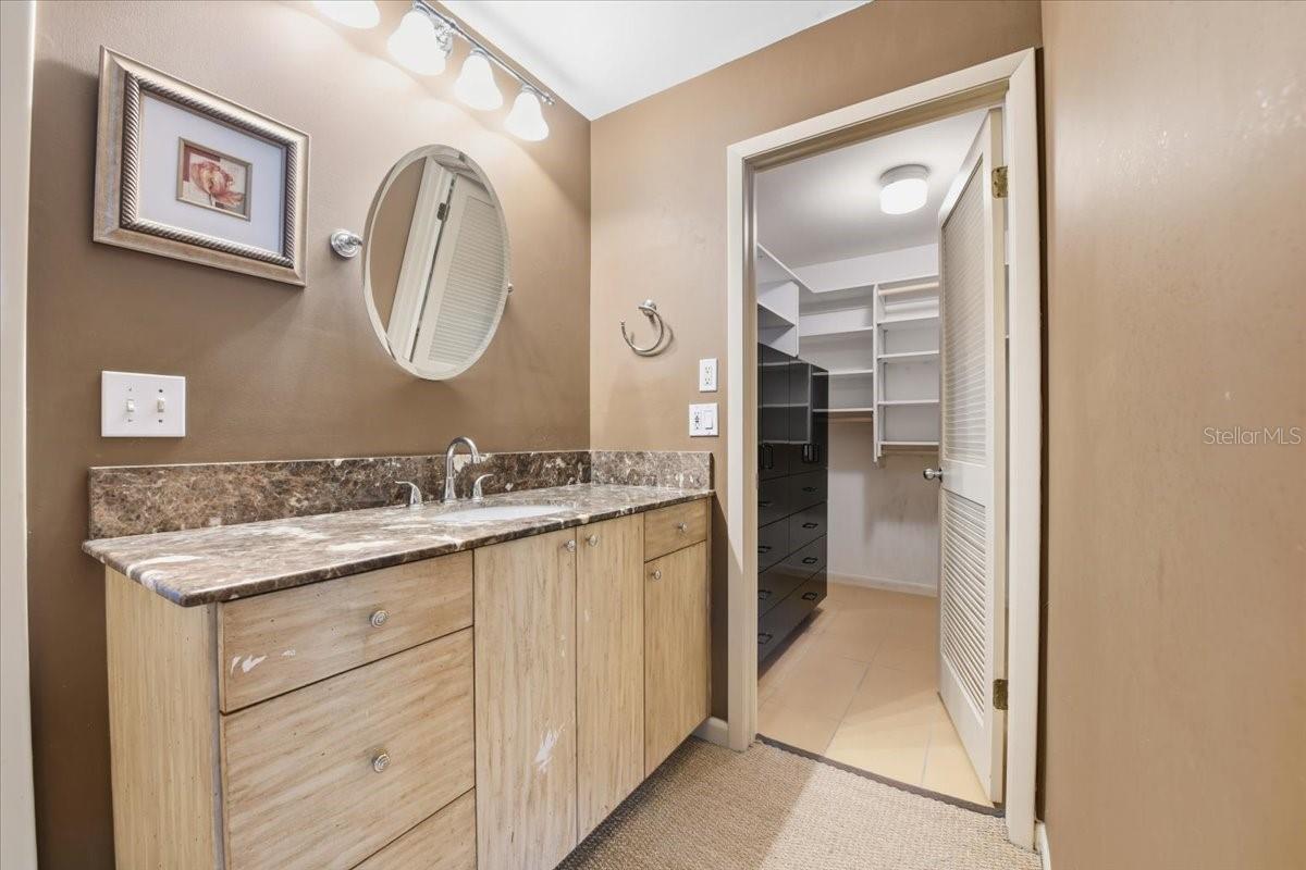 2713 CHAMBRAY LN — photo 42