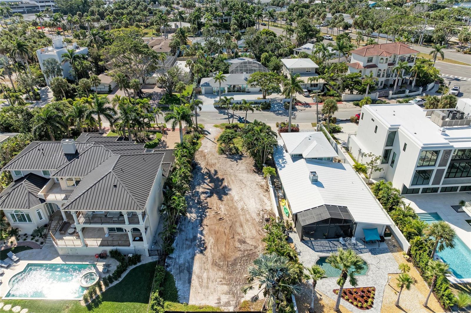 244 N WASHINGTON DR — photo 6
