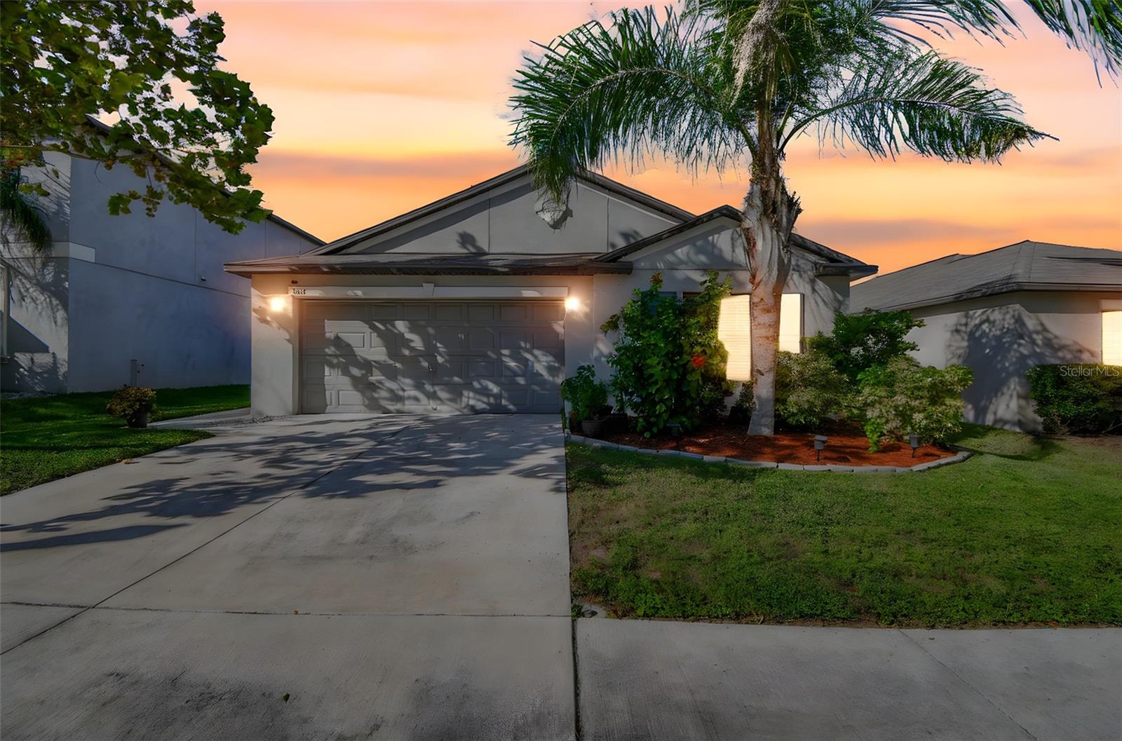 10112 ROSEMARY LEAF LN — photo 2