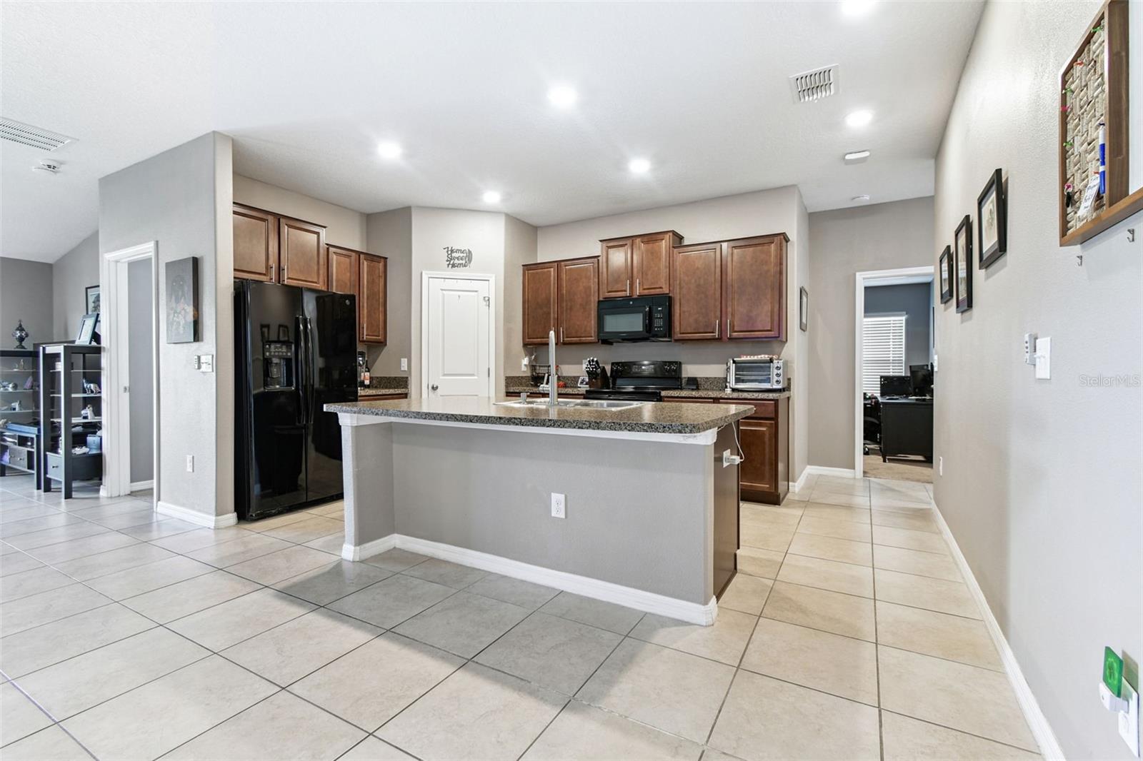 10112 ROSEMARY LEAF LN — photo 10