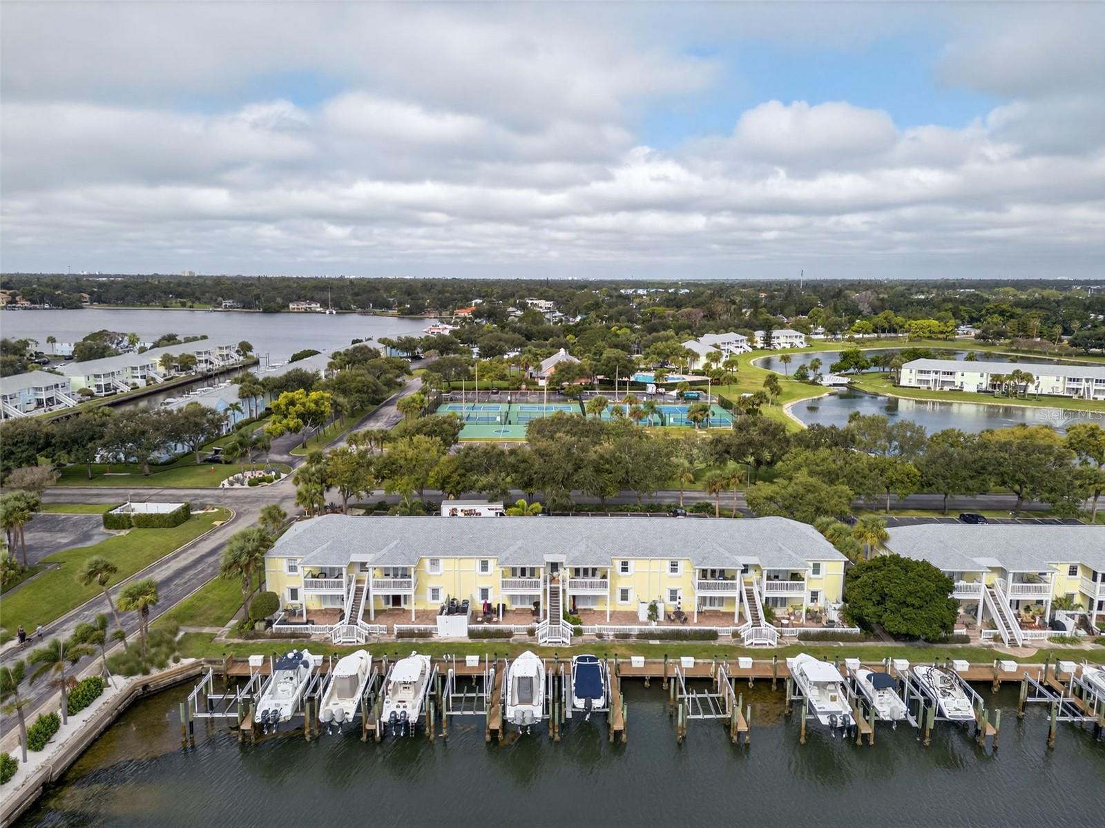4924 BEACH DR SE #F — photo 22