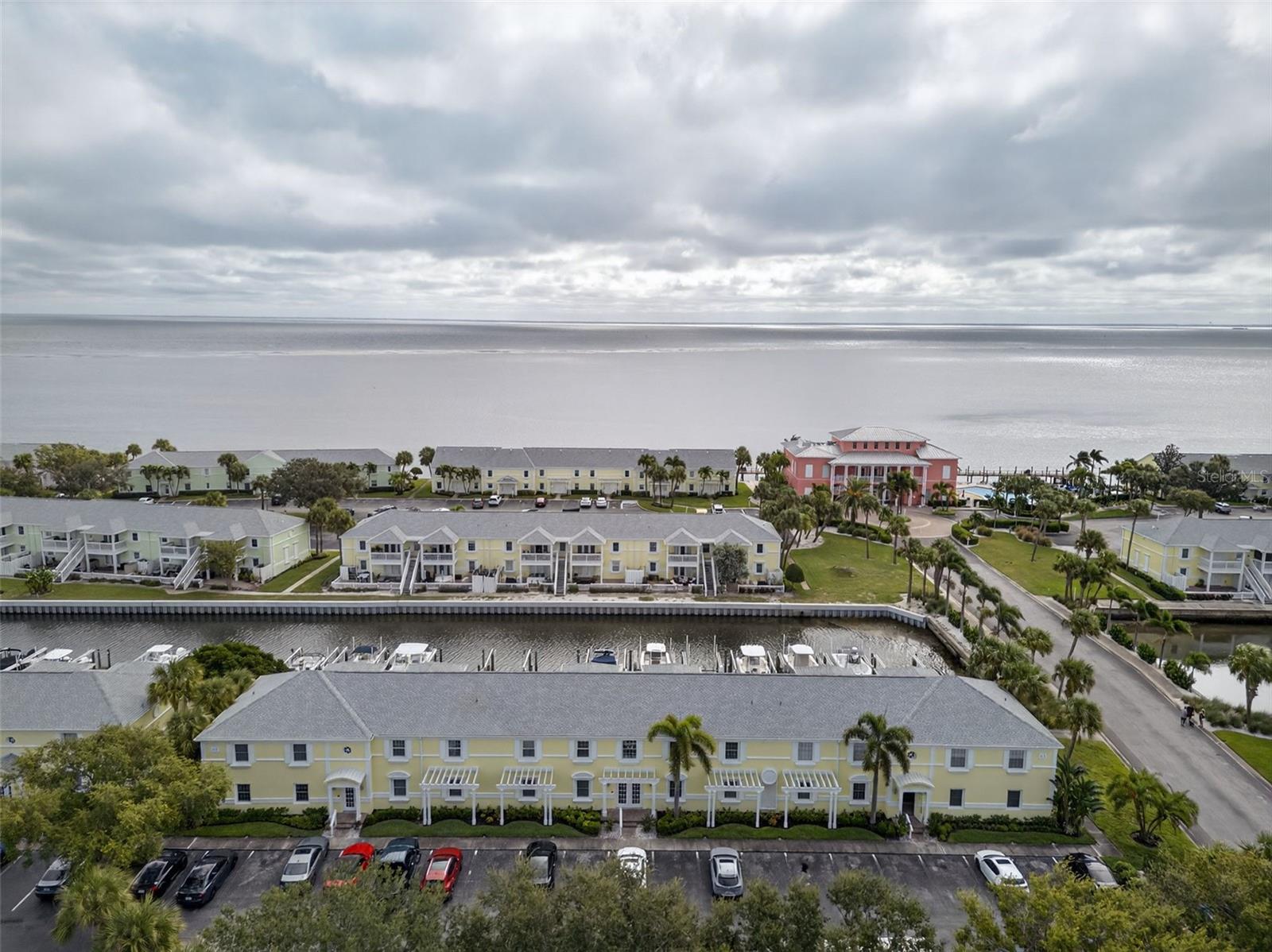 4924 BEACH DR SE #F — photo 2