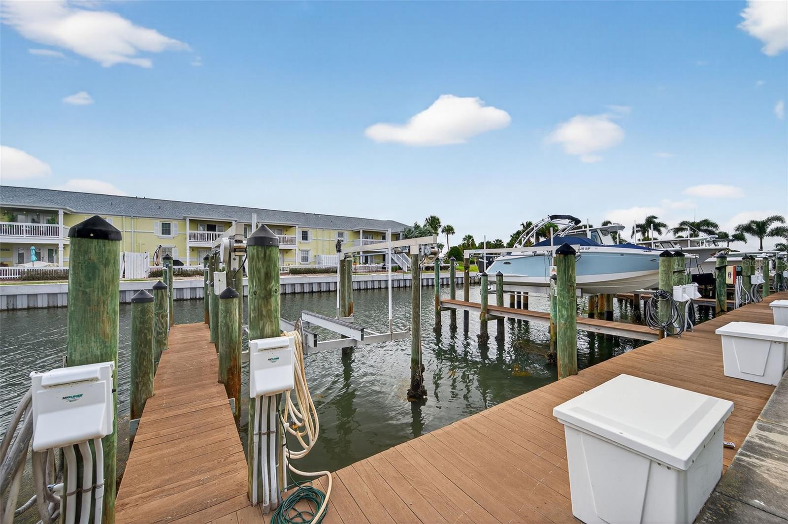 4924 BEACH DR SE #F — photo 23