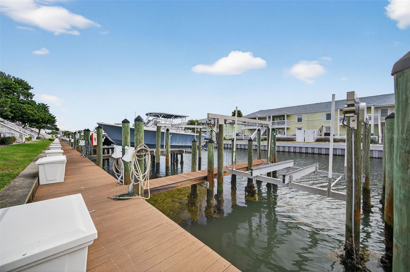4924 BEACH DR SE #F — photo 3