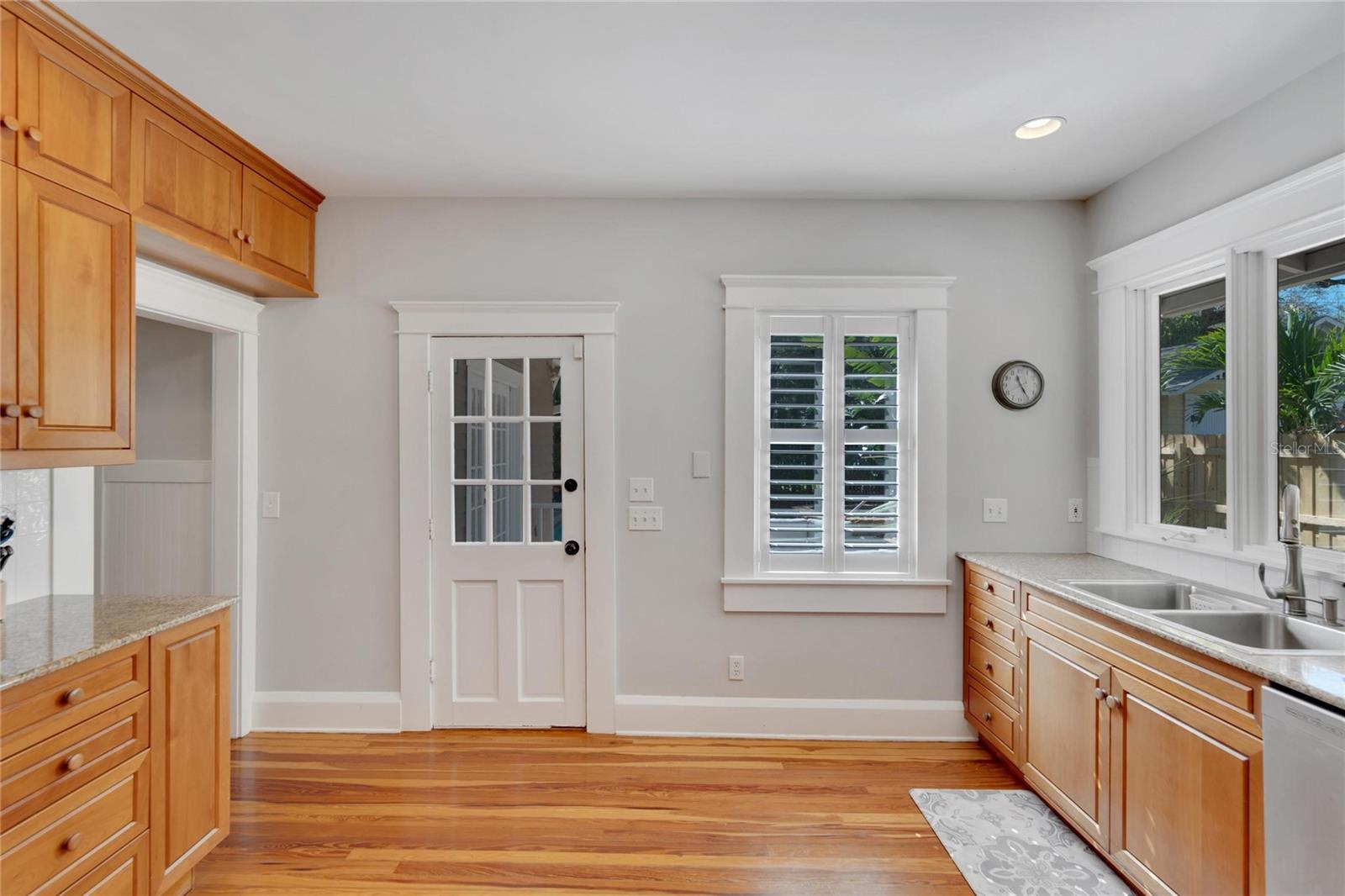 3006 W HARBOR VIEW AVE — photo 16