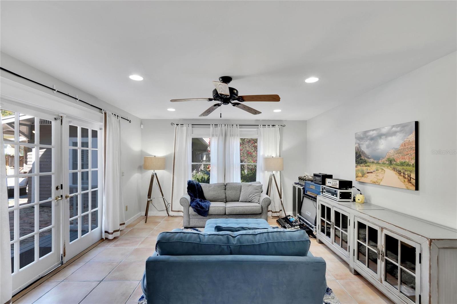 3006 W HARBOR VIEW AVE — photo 44