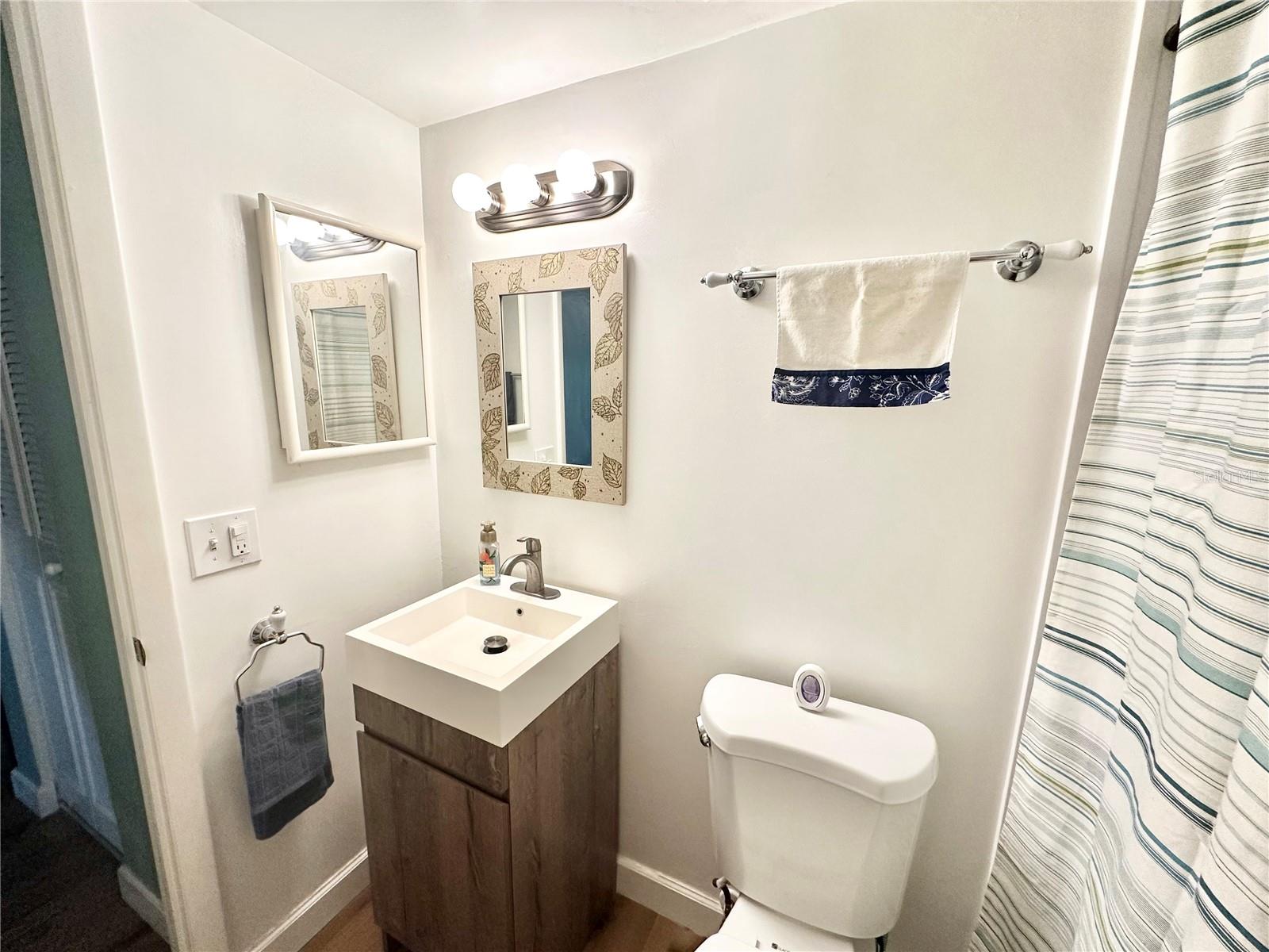 100 WAVERLY WAY #302 — photo 13