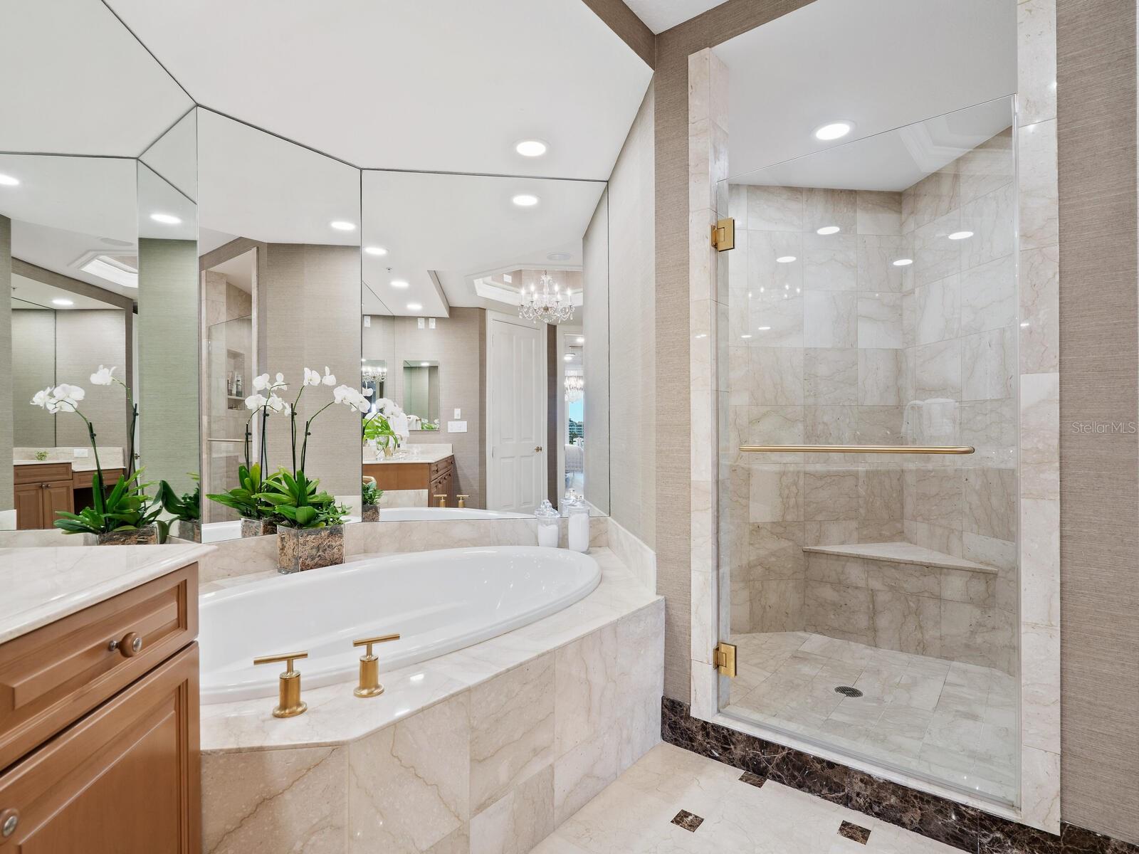 35 WATERGATE DR #906 — photo 23