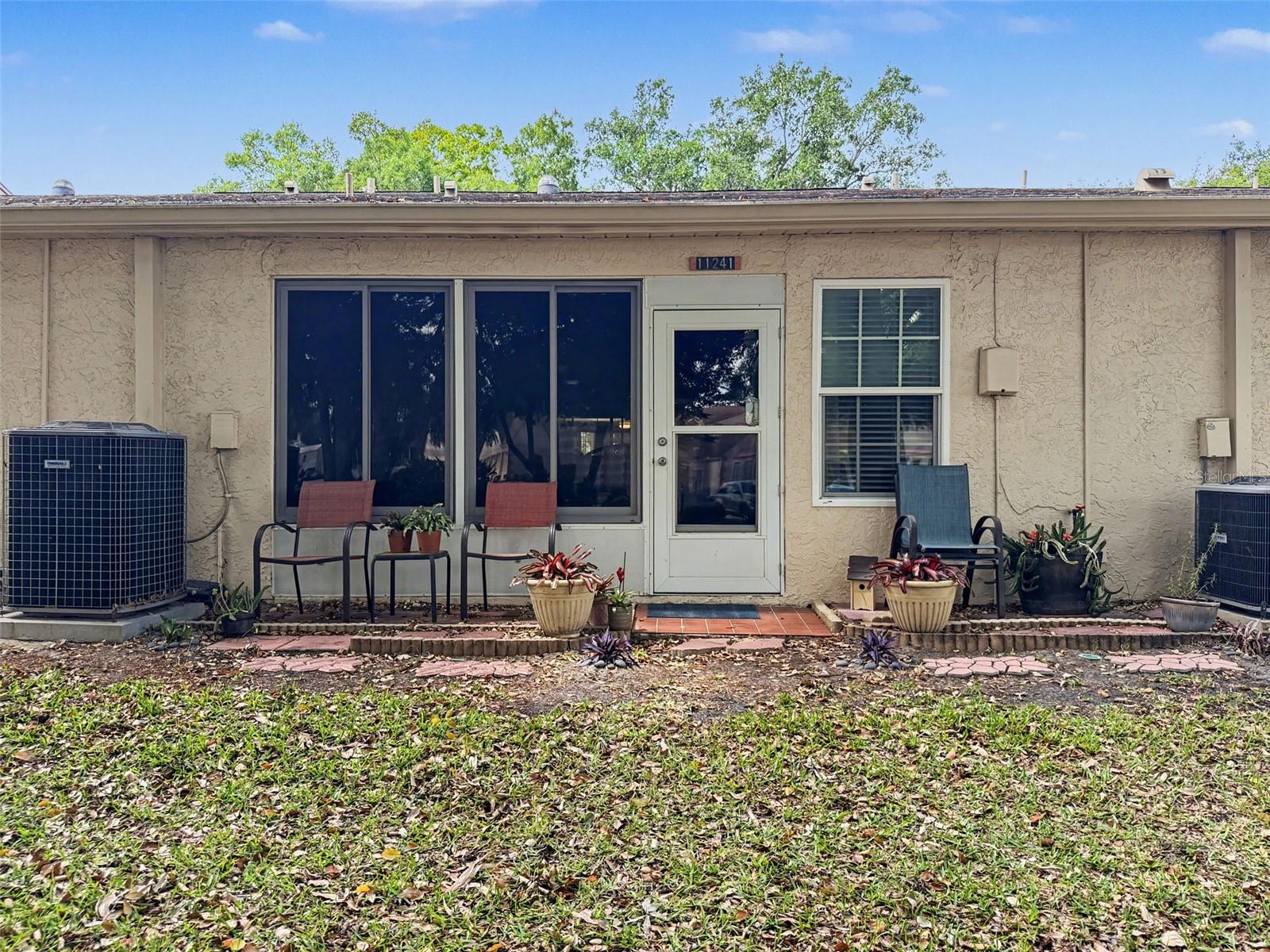 11241 VERSAILLES LN #0 — photo 32