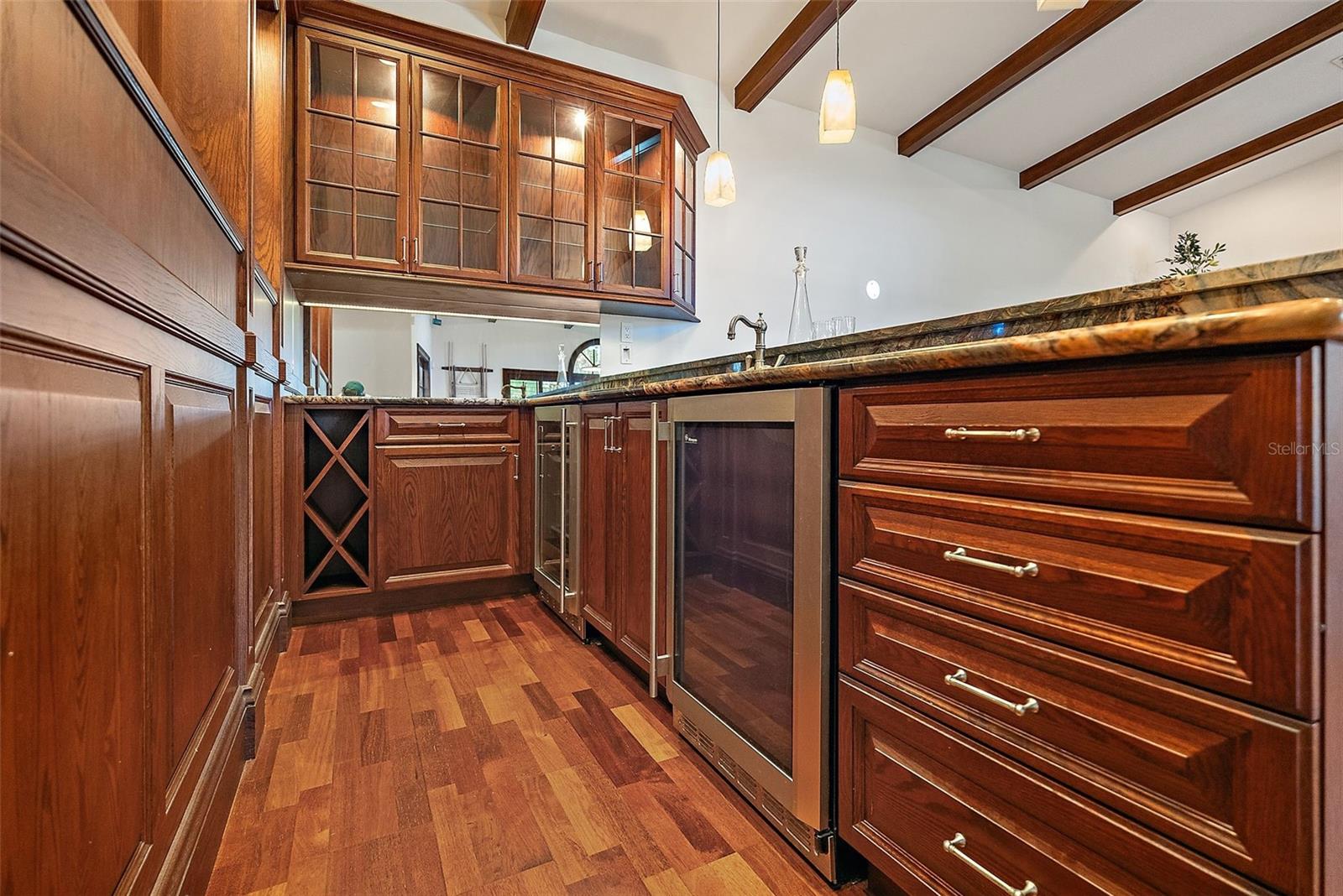 2371 LANDINGS CIR — photo 26