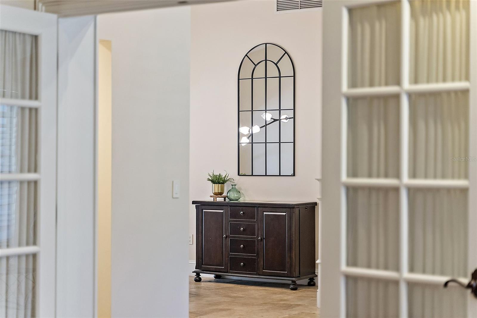 2371 LANDINGS CIR — photo 40