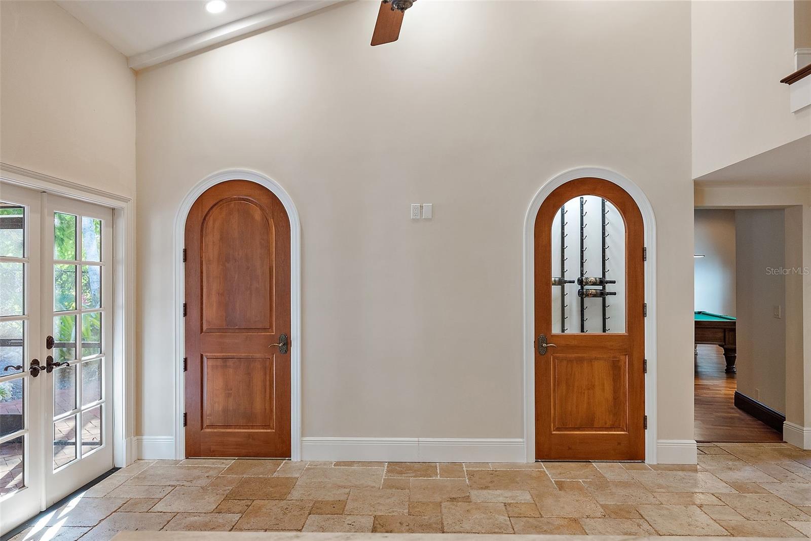 2371 LANDINGS CIR — photo 14