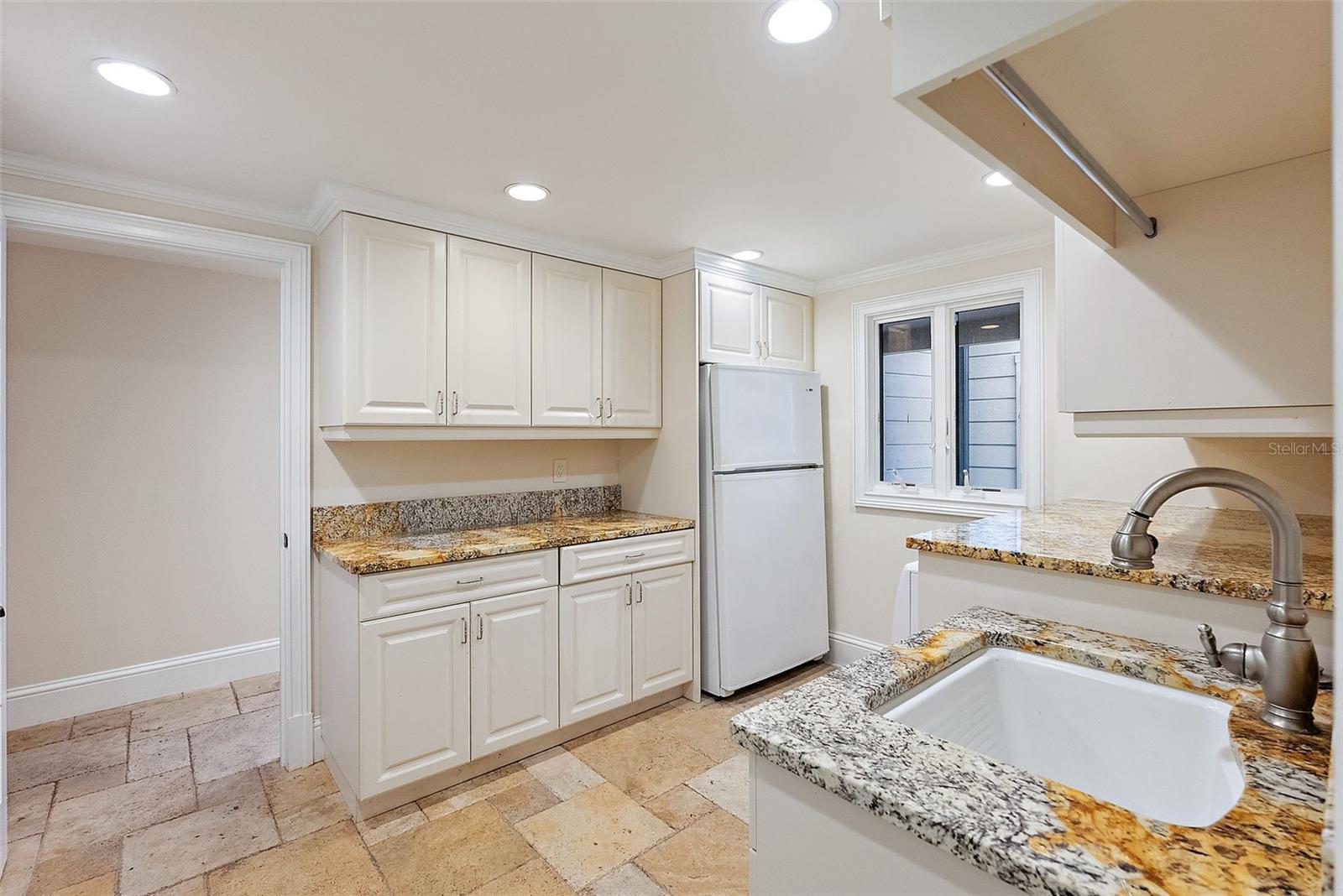 2371 LANDINGS CIR — photo 58