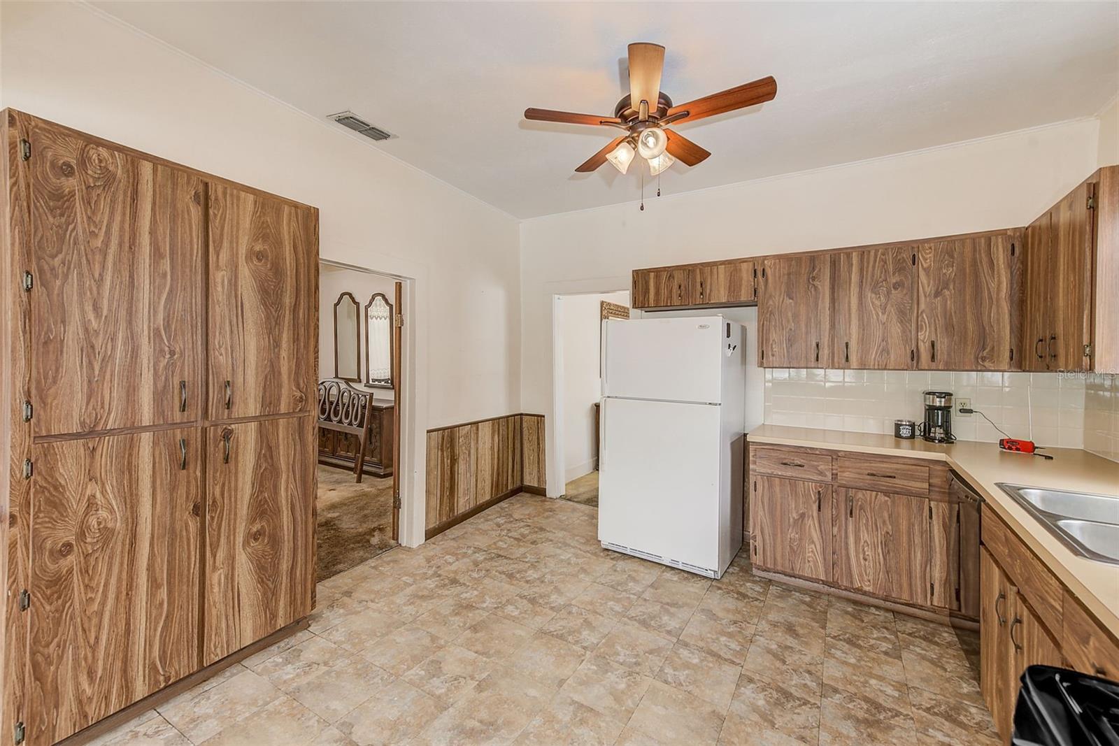 632 CROSS ST — photo 12