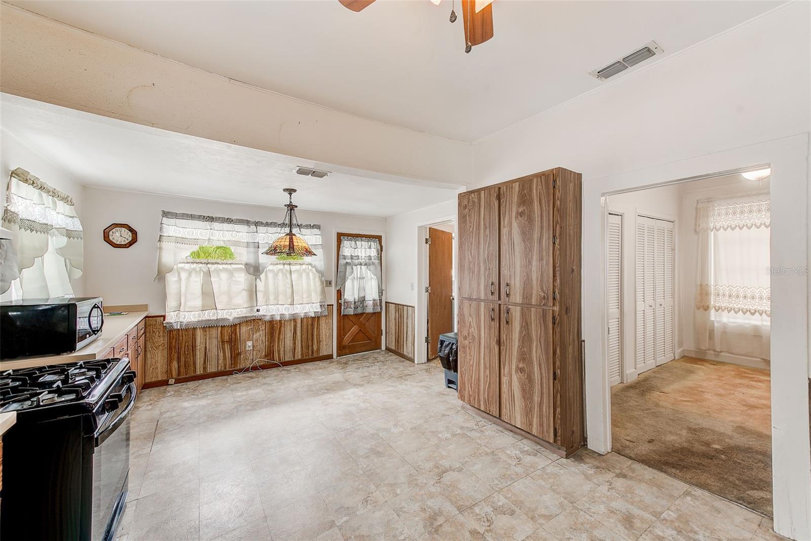 632 CROSS ST — photo 15