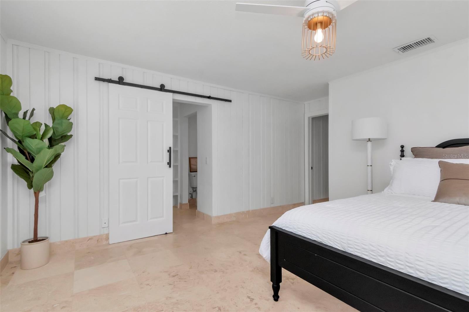 19207 CROOKED LN — photo 40