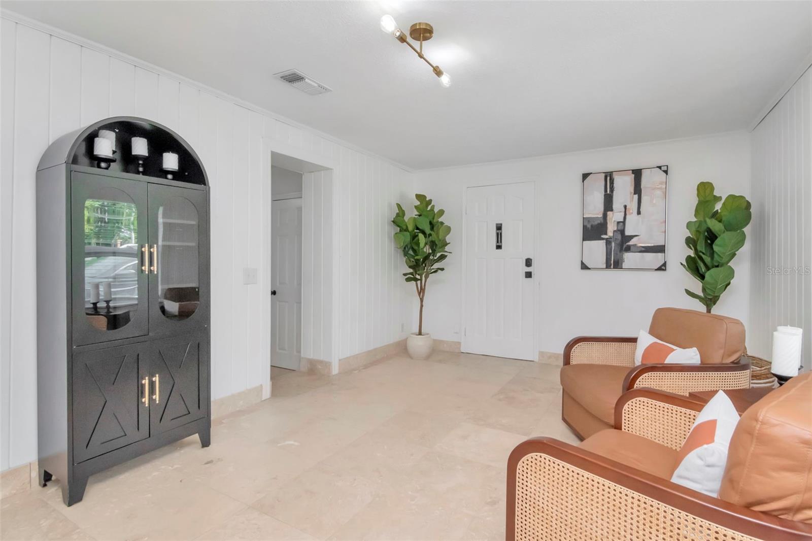 19207 CROOKED LN — photo 13