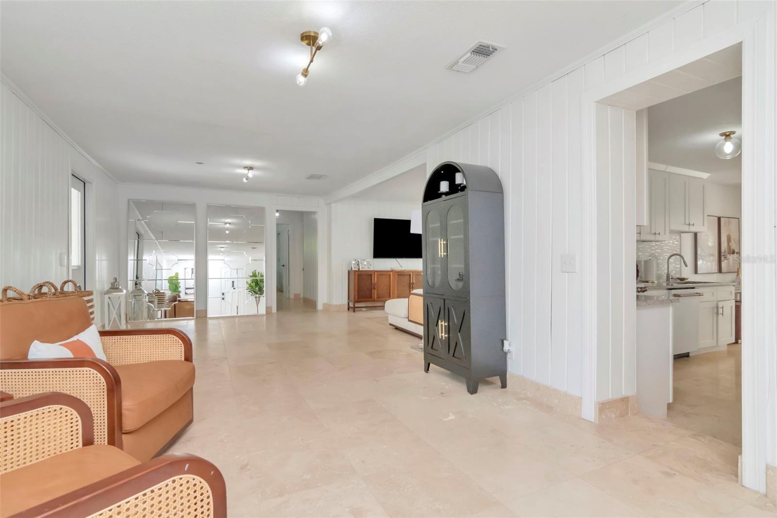 19207 CROOKED LN — photo 14