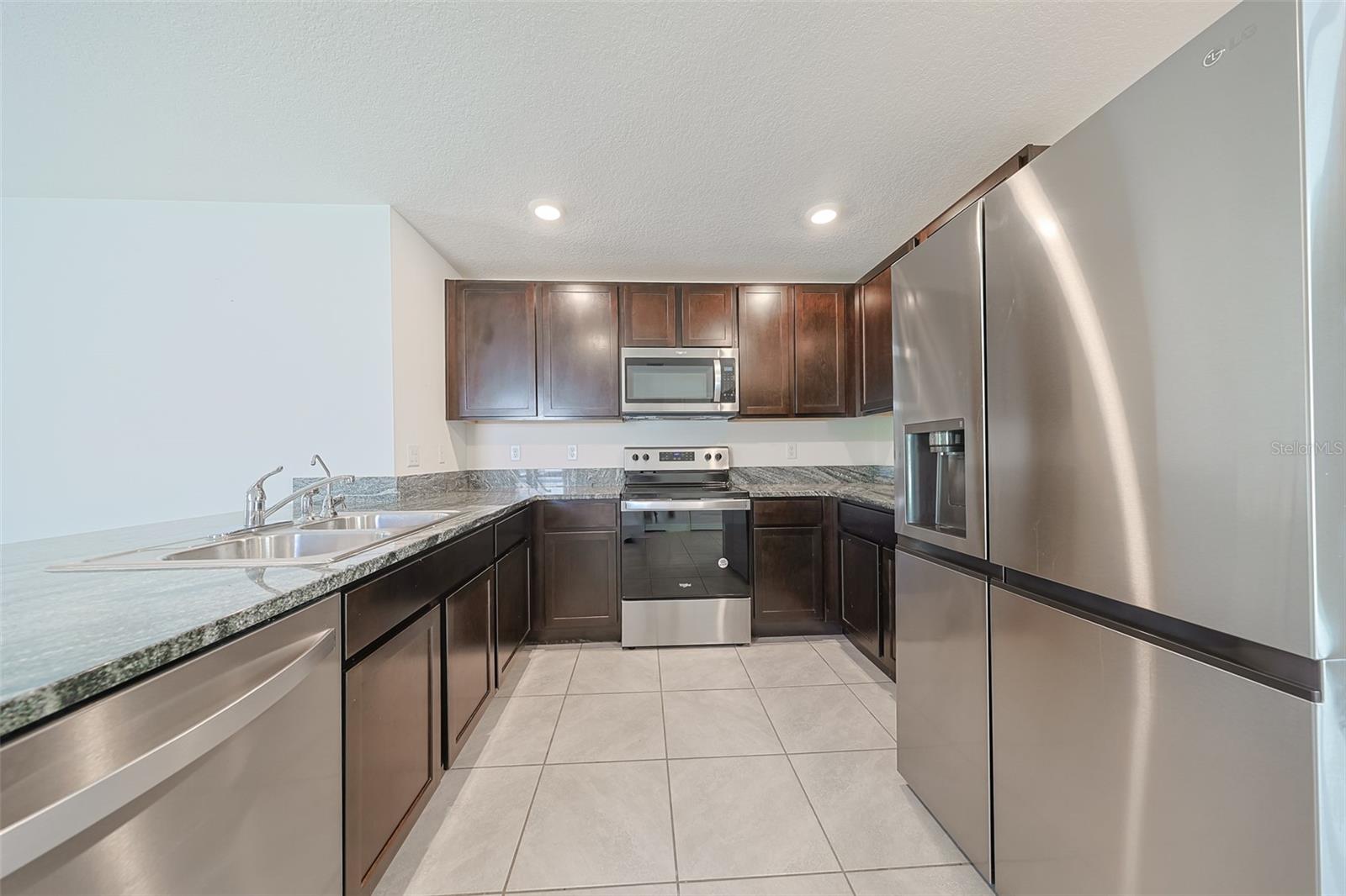 12136 LILY MAGNOLIA LN — photo 31