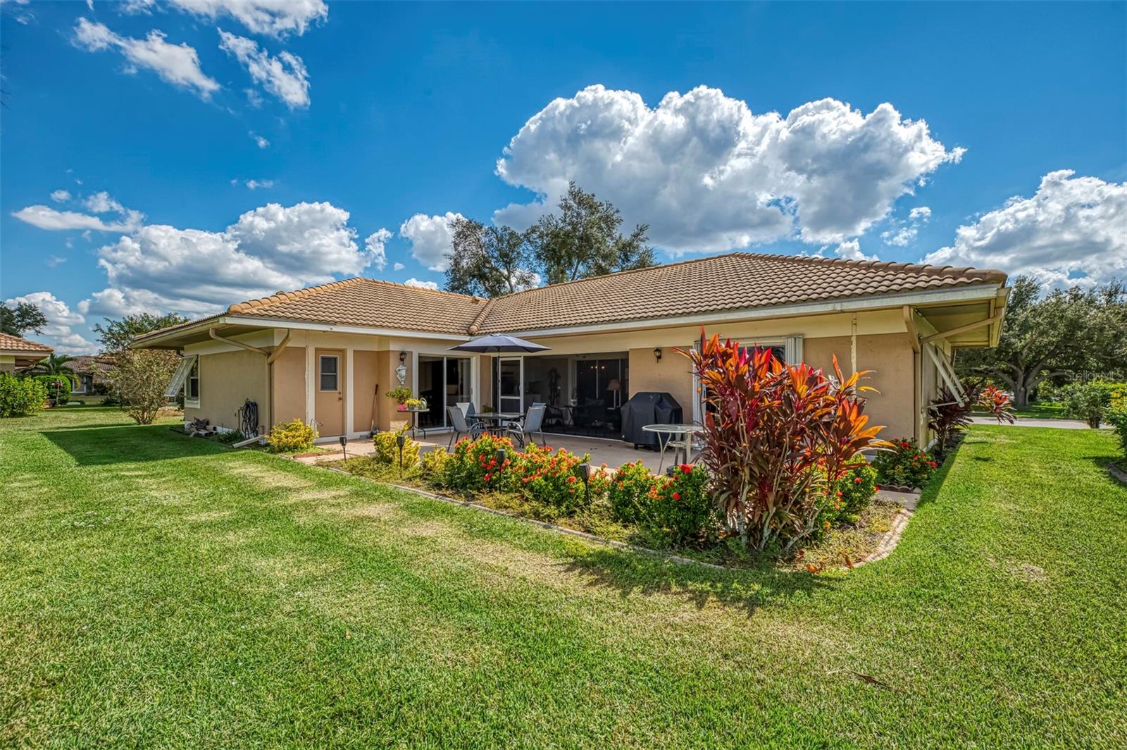 3168 E VILLAGE DR — photo 53
