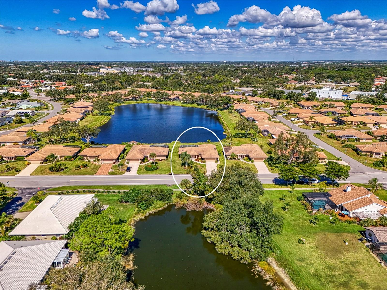 3168 E VILLAGE DR — photo 4