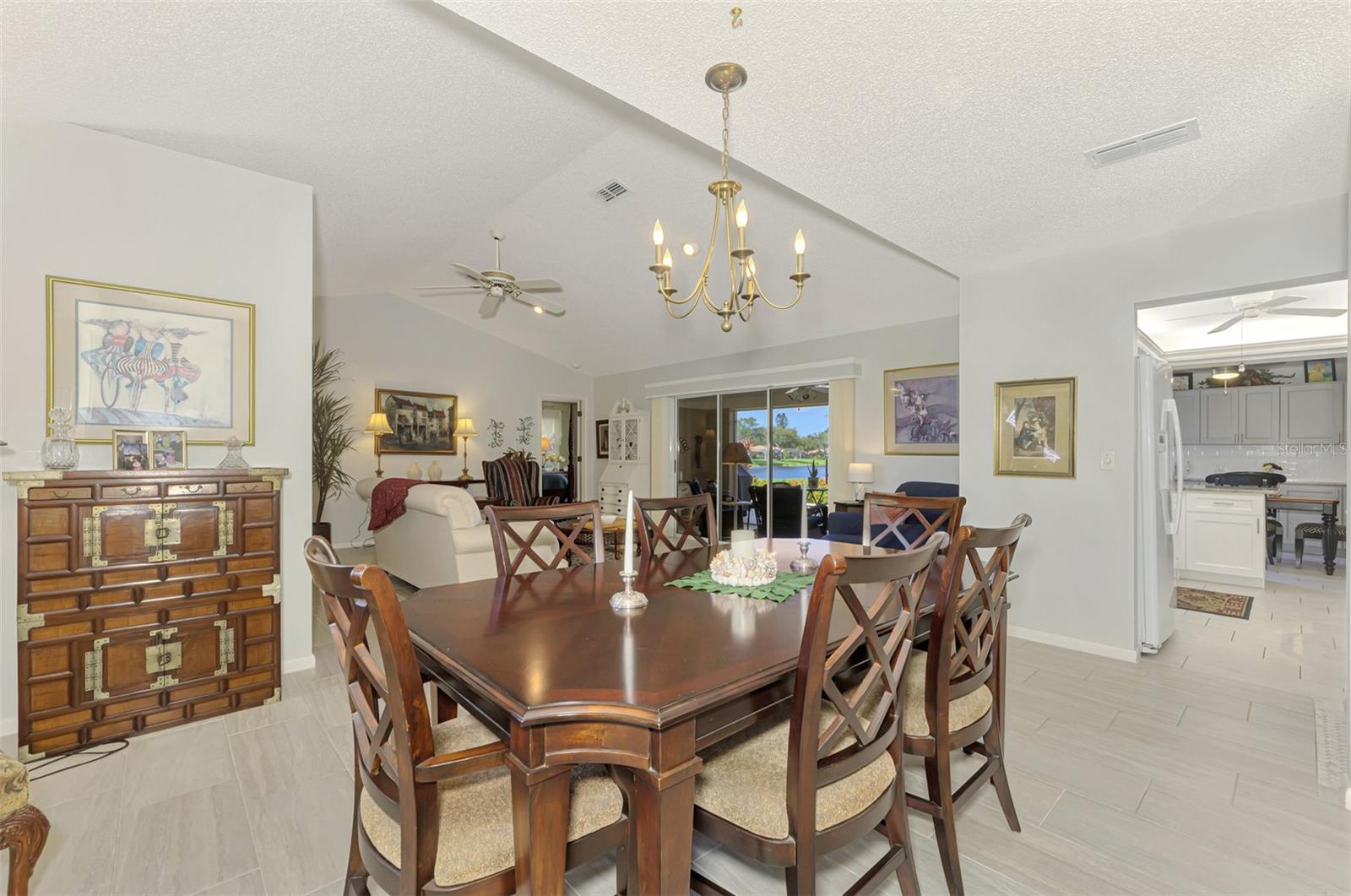 3168 E VILLAGE DR — photo 20
