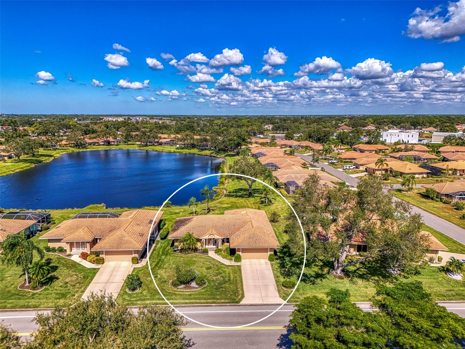 3168 E VILLAGE DR — photo 3