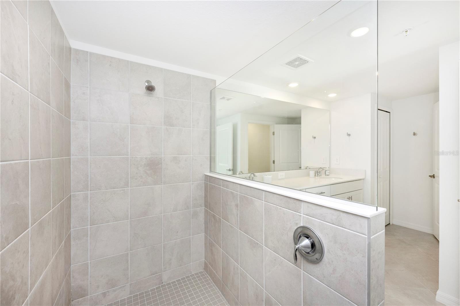 17640 BORACAY CT #102 — photo 29