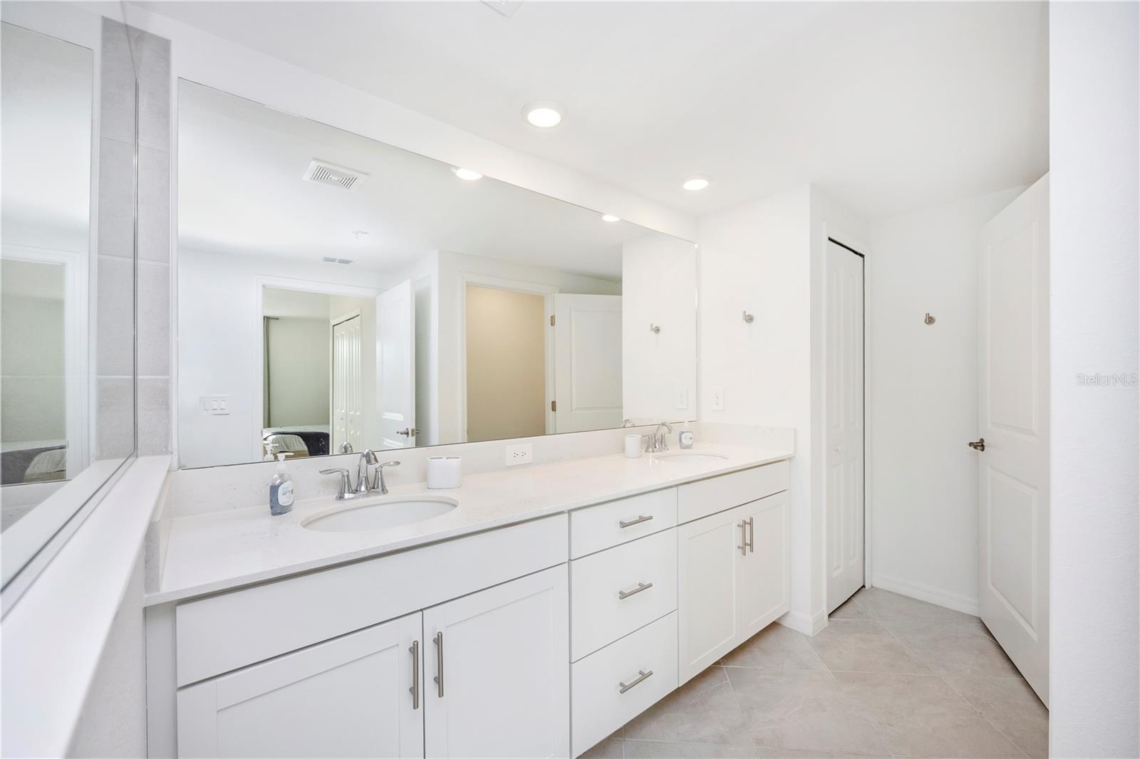 17640 BORACAY CT #102 — photo 30