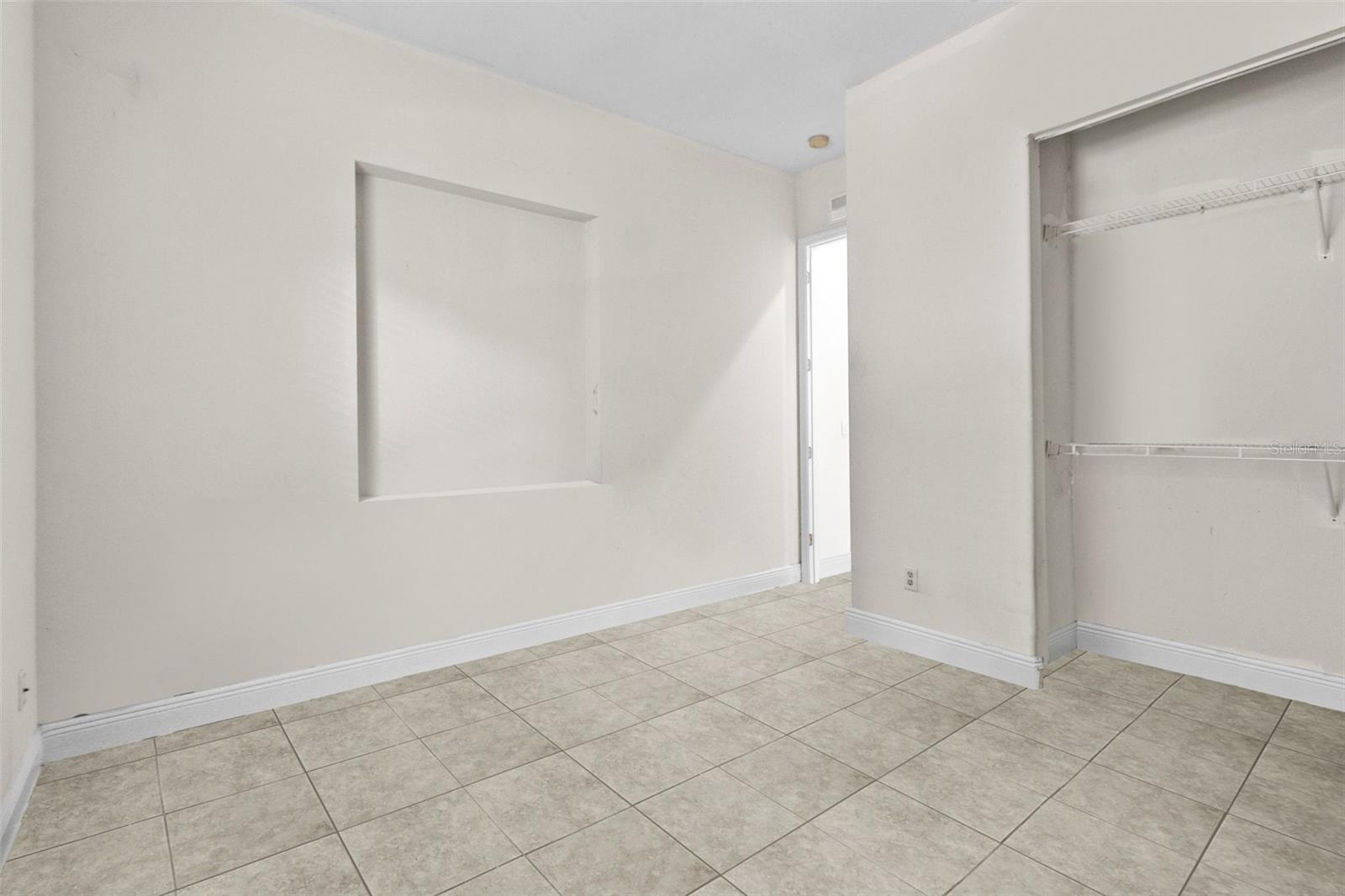 4116 WOODACRE LN — photo 28