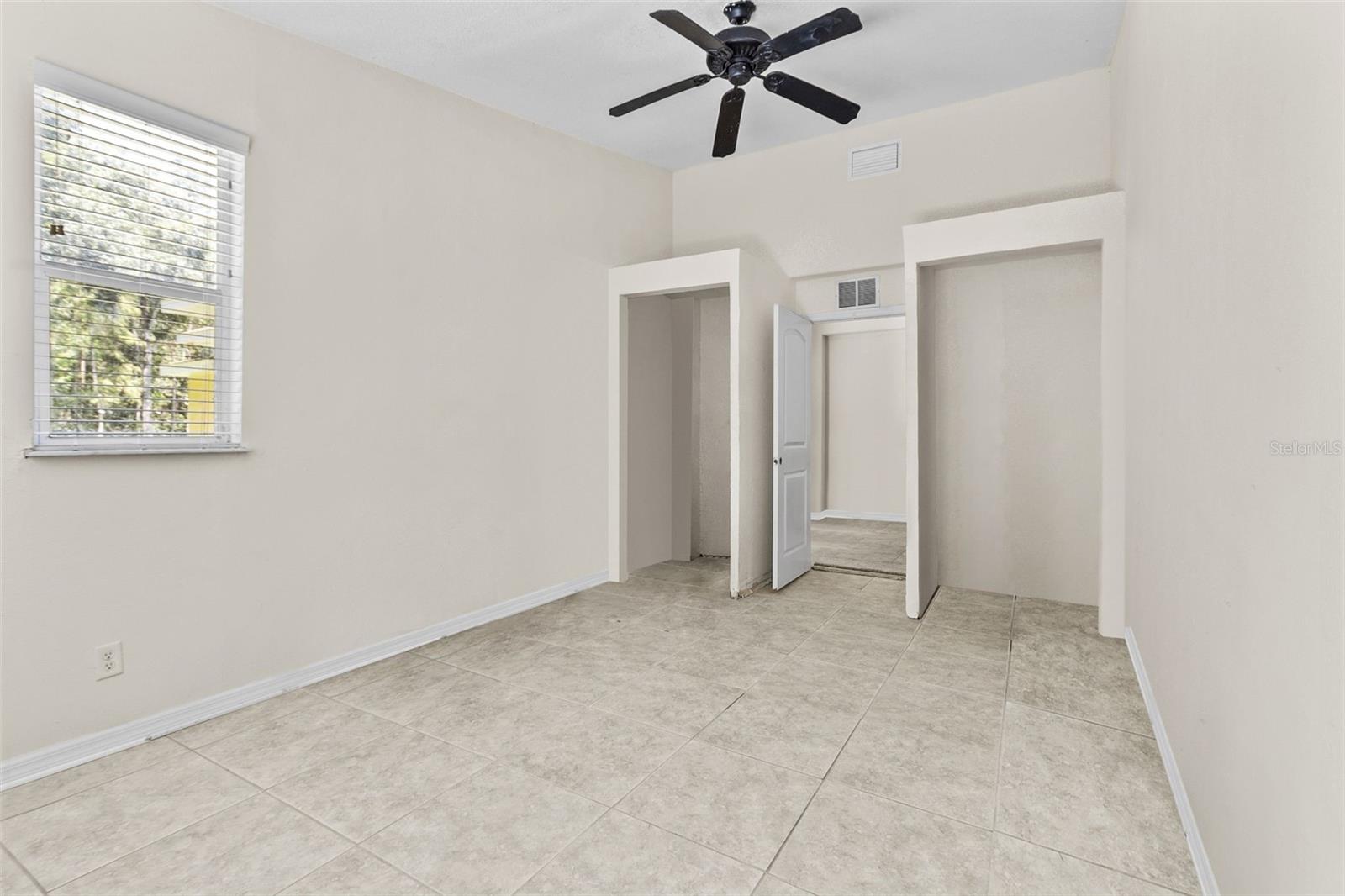 4116 WOODACRE LN — photo 25