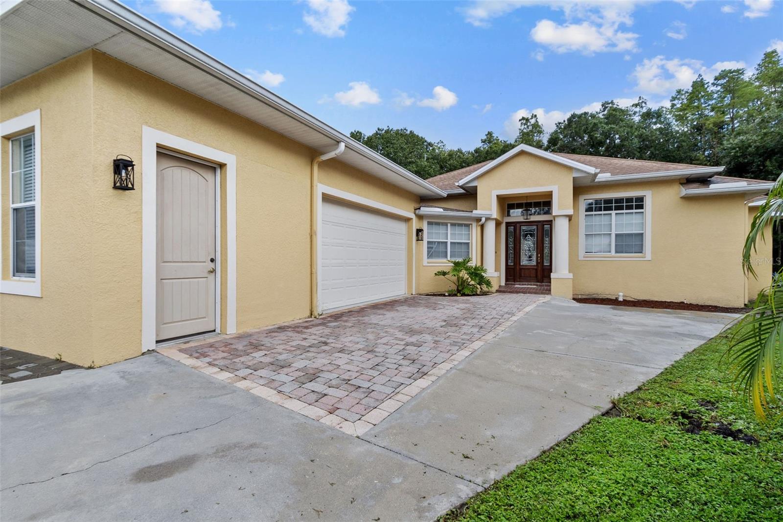 4116 WOODACRE LN — photo 2