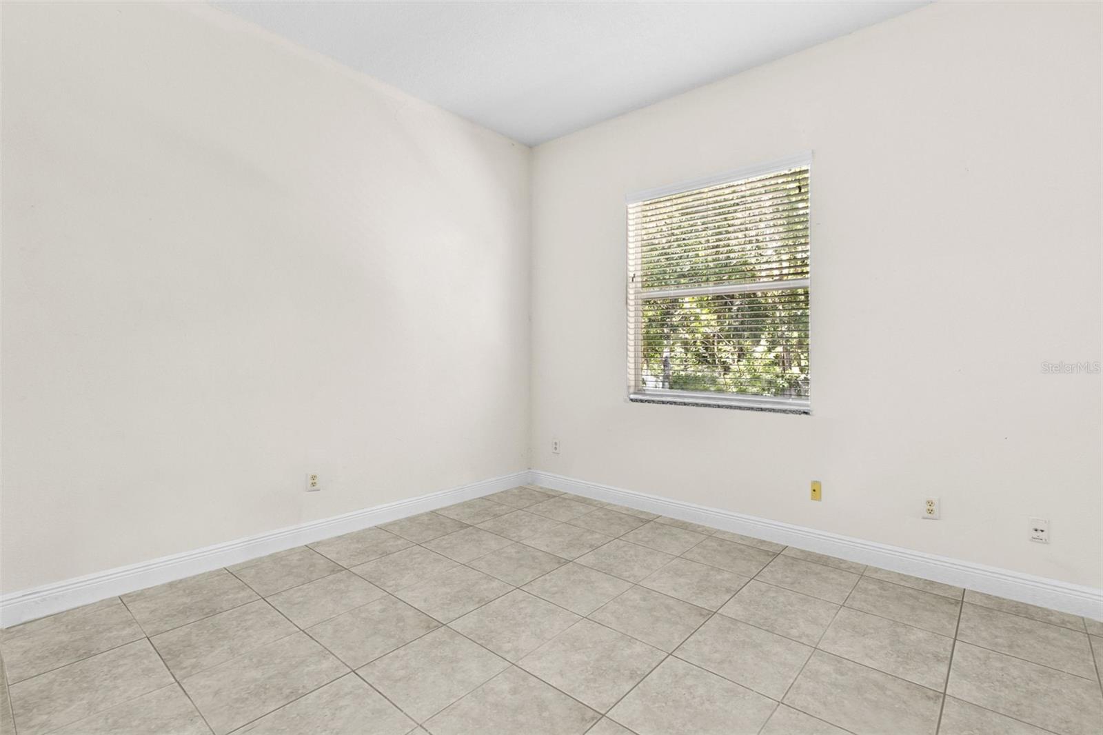 4116 WOODACRE LN — photo 27