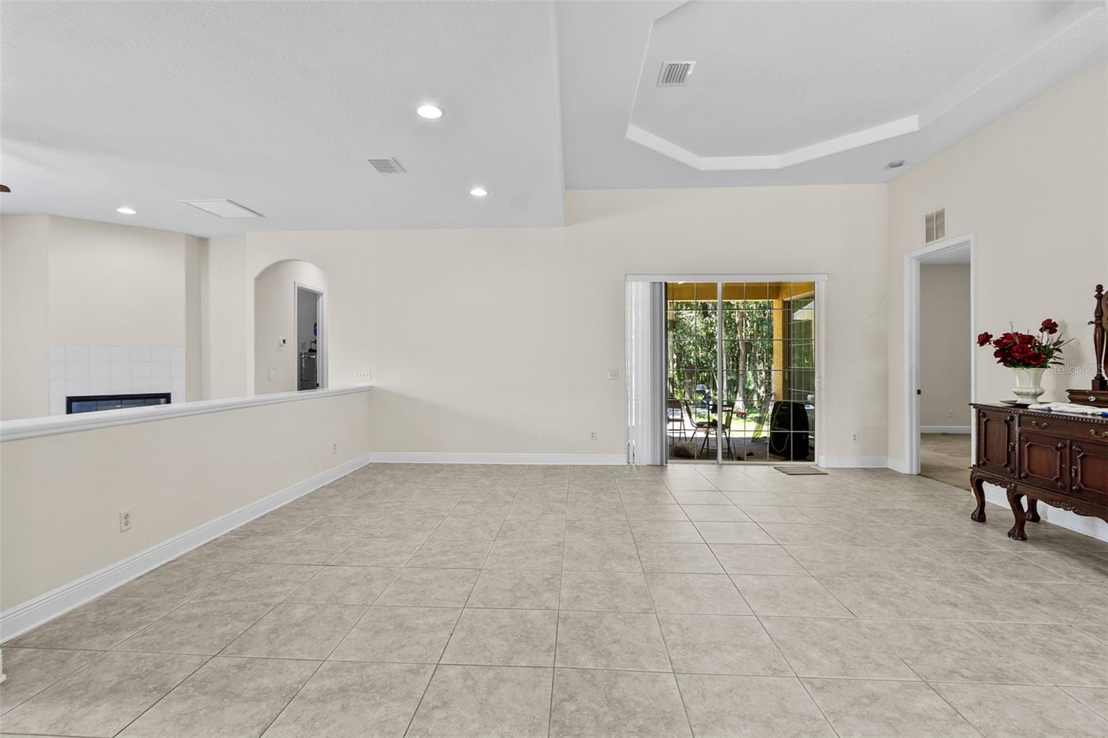 4116 WOODACRE LN — photo 6