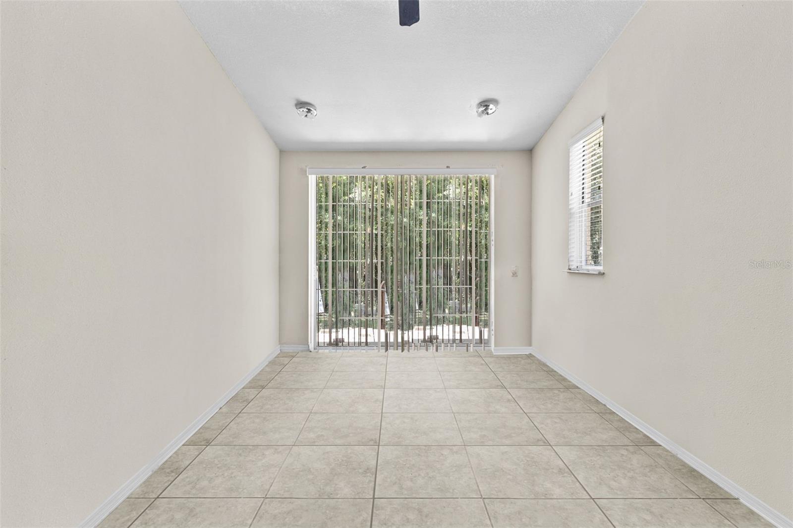 4116 WOODACRE LN — photo 24
