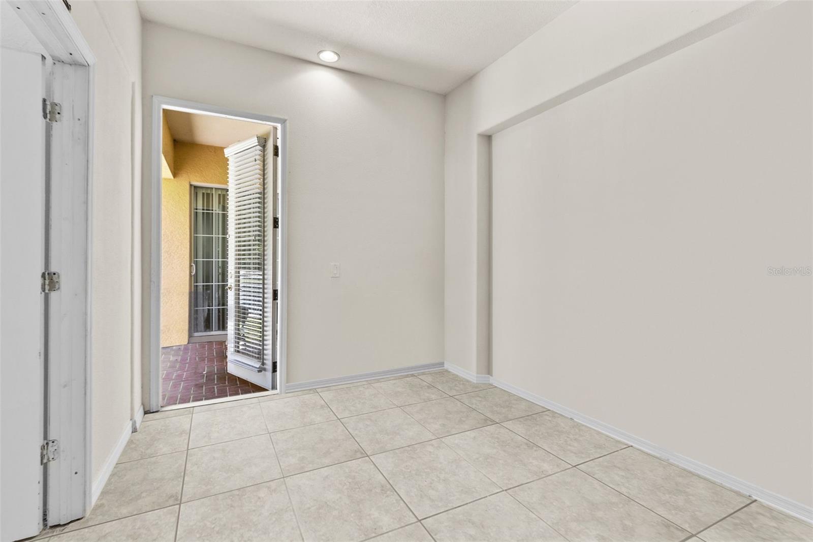 4116 WOODACRE LN — photo 23