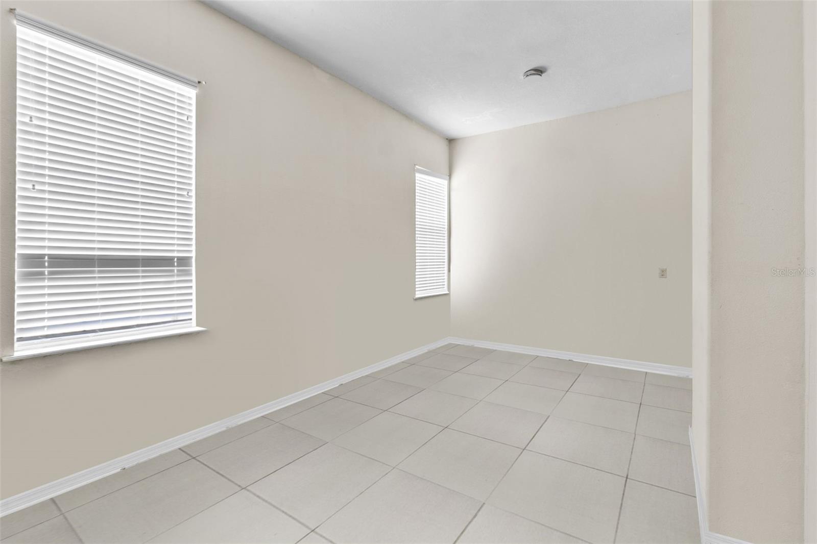 4116 WOODACRE LN — photo 29
