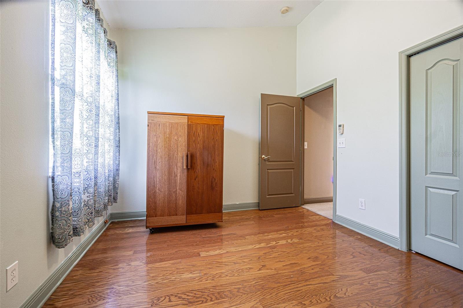 9506 ROLLING CIR — photo 15